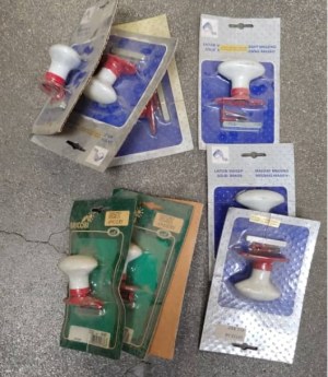 Poignée de porte et fenêtre en laiton et porcelaine