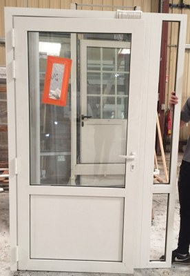 Porte vitrée blanche