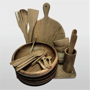 Vaisselle en bois de noyer 