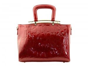 Sac rouge série Écume porté épaule et main