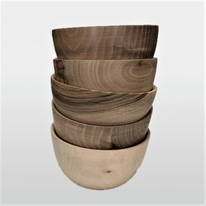 Vaisselle en bois de noyer 