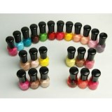 Lot 1152 vernis a ongles neufs sous blister
