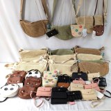 39 Articles de maroquinerie Sac à main - Porte-Carte Femme et Enfant