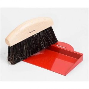 Lot de produits Andrée Jardin (brosses et accessoires domestiques)