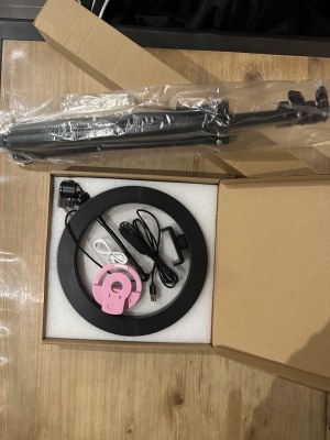 Ring Light 26cm 3 Couleurs + Pied