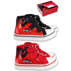Lot chaussures enfants (marvel, disneys, ...)