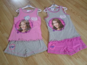 Lot d'ensembles Violetta