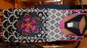 Lot vetements femme UDG/ lana et lisa