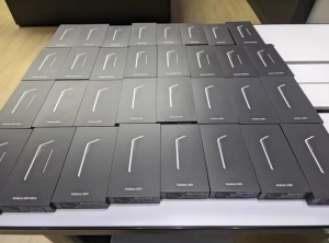 Neuf Samsungg Galaxyy S25 Ultra neuf et d'origine, Android 15, 5G, 16 Go + 1 To, débloqué.