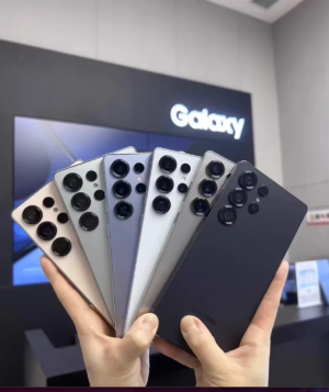 Neuf Samsungg Galaxyy S25 Ultra neuf et d'origine, Android 15, 5G, 16 Go + 1 To, débloqué.