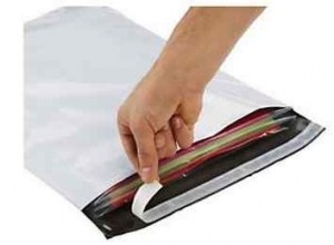Enveloppes plastique opaque pour expedition postale