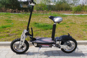 Kirest : Grossiste trottinette électrique CROSS 1000W VIRON MOTORS FRANCE SXT