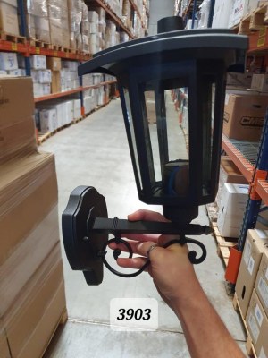 Destockage exceptionnel : 14000 pièces de luminaires à prix exceptionnel