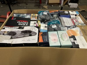 LIQUIDATION STOCK MIXTE NEUF DE MAGASIN -90% DISCOUNT SOLDE