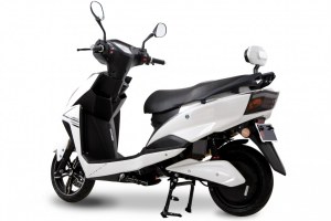 Scooter électrique équivalent 50 cc e-Opai 2400 watts - Autonomie 70 km/h - Vitesse max...