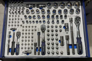 The green Stahlbär 6/7 JUMBO Professional Tool Chest – With lots of accessoiries