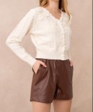 Lot complet Femme / Pantalons - Robes - Pulls - Tshirts - Combinaison - Jupe - Baskets
