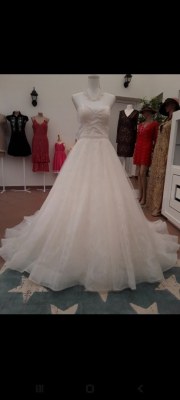 Neuf  - Lot 50 Robe de Mariée