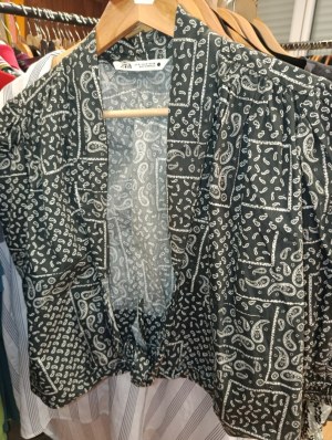 Lot 40 blouses femme neuves – 3,50 € l’unité – Tailles S à 3/4XL