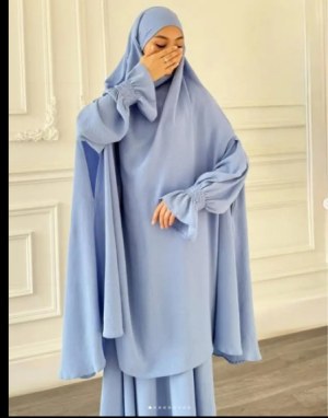 Abaya robe a 10€ en gros.