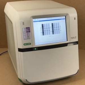 Système d'imagerie Bio-Rad ChemiDoc MP, écran tactile, plateau UV, fabriqué en 2022, ga...