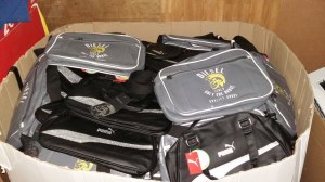 Lot sac puma, dièsel, quiksilver, hello kitty,.etc