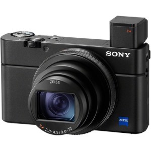 Sony RX100 VII Digital Camera with Basic Bundle