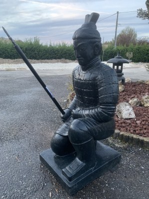 Grossiste statue guerrier chinois, pas japonais en pierre naturelle, statue guerrier chinois xian...