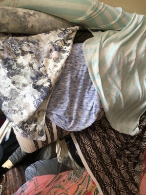 CONTENAIRE TISSUS ET BACHES VENANT D'ITALIE GROS ET REVENDEUR