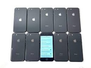 LOT IPHONE 5SE , 6s et 7 très bon état