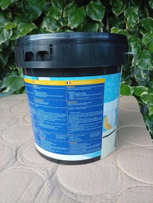 Peinture piscine béton bleu pot de 4L pour 20M carre