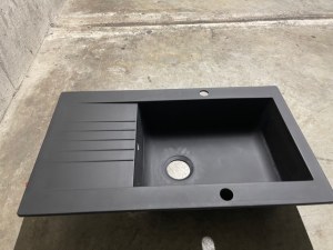 DESTOCKAGE EVIER CUISINE EN RESINE NOIRE1 BAC 86X50 CM