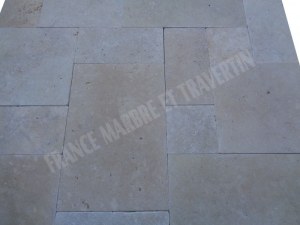 Travertin Beige Clair Big Opus Romain