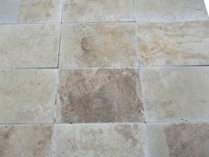 Travertin Beige Clair 40,6x61X1,2 cm Brossé & Patiné