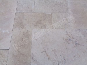 Travertin Beige Clair Opus Romain