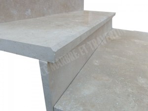 Travertin Beige Clair Marche Escalier 110 cm
