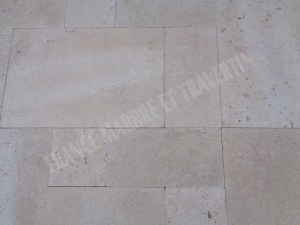 Travertin Beige Clair Opus Romain