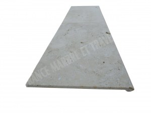 Travertin Beige Nez de Marche Arrondi 30,5x61 cm Épaisseur : 3 cm Qualité : Rustique Fi...