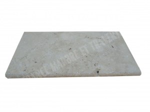 Travertin Beige Nez de Marche Arrondi 30,5x61 cm