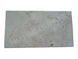 Travertin Beige Nez de Marche Arrondi 30,5x61 cm