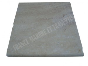 Travertin Beige Nez de Marche Arrondi 40,6x40,6cm