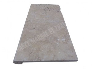 Travertin Beige Nez de Marche Arrondi 20,3x40,6 cm Épaisseur : 3 cm Qualité : Rustique