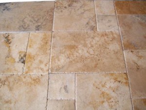 Travertin Rustique Gold Opus Romain