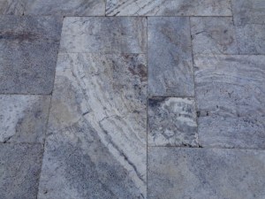 Travertin Silver Opus Romain