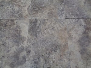 Travertin Silver 60x90x3 cm Antique & Vieilli