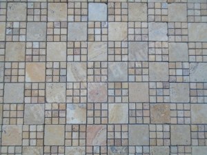 Travertin Jaune Mosaïque Modelé Monaco