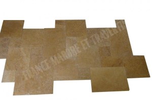 Travertin Jaune Opus Romain