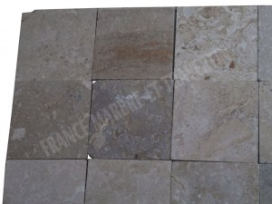 Travertin Beige Nuance 15x15 cm Épaisseur : 1 cm Qualité : Rustique Finition : Antique...