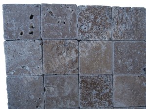 Travertin Noce 10x10 cm Épaisseur : 1 cm Qualité : Rustique Finition : Antique & Vieilli