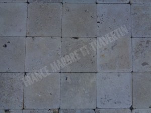 Travertin Noce Rebouché 15x15 cm Épaisseur : 1 cm Qualité : Commercial Finition : Antiq...